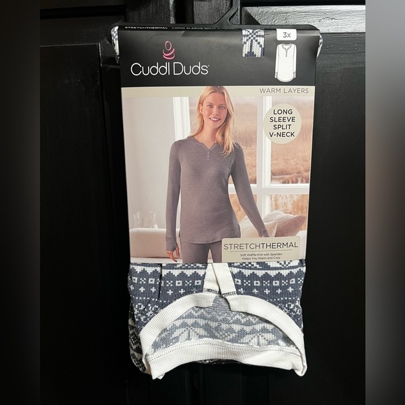 NWT-Cuddl Duds-Women’s Plus Size Thermal Top with Thumbholes - Picture 2 of 10